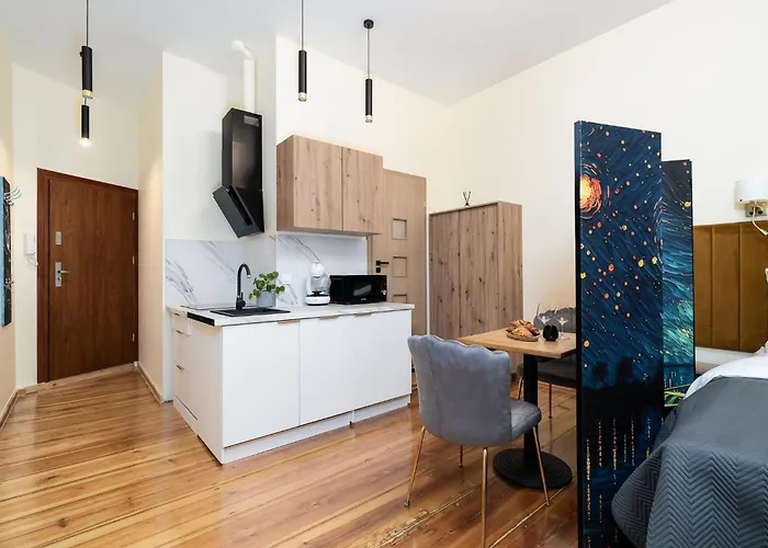 Glamour By Kramm - W Centrum Poznania Przy Ul Polwiejskiej Appartamento Poznań