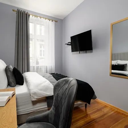 Glamour Apartament by Kramm - Apartament w Centrum Poznania przy ul Półwiejskiej