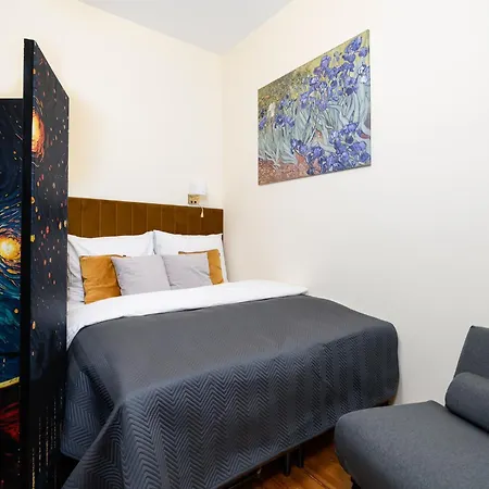Glamour Apartament by Kramm - Apartament w Centrum Poznania przy ul Półwiejskiej *
