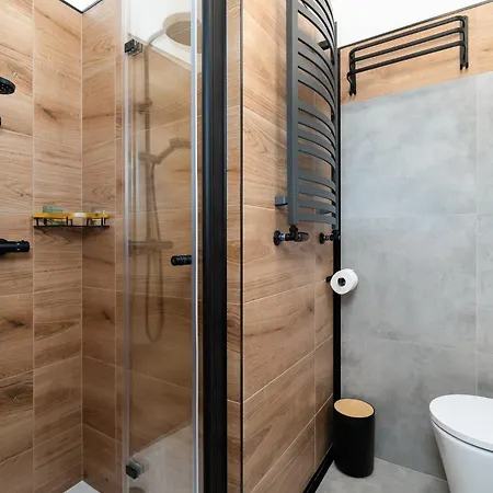 Glamour Apartament by Kramm - Apartament w Centrum Poznania przy ul Półwiejskiej Poznań