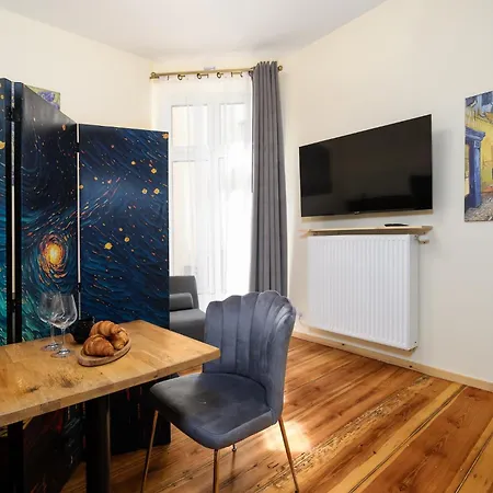 Apartament Glamour Apartament by Kramm - Apartament w Centrum Poznania przy ul Półwiejskiej *
