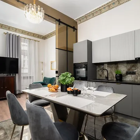 Glamour - Centrum Poznania Apartment *